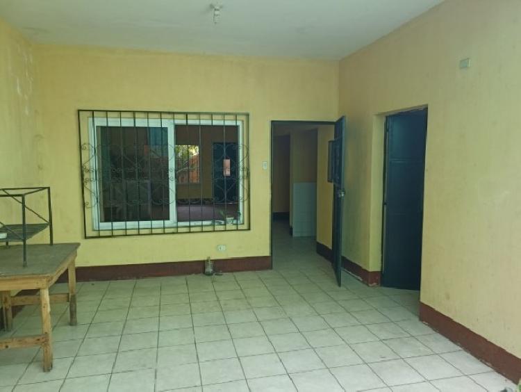 Casa en Renta Escuintla, adentro de colonia residencial