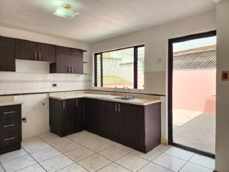 Casa en Venta en Condominio sobre Bulevar San Cristóbal