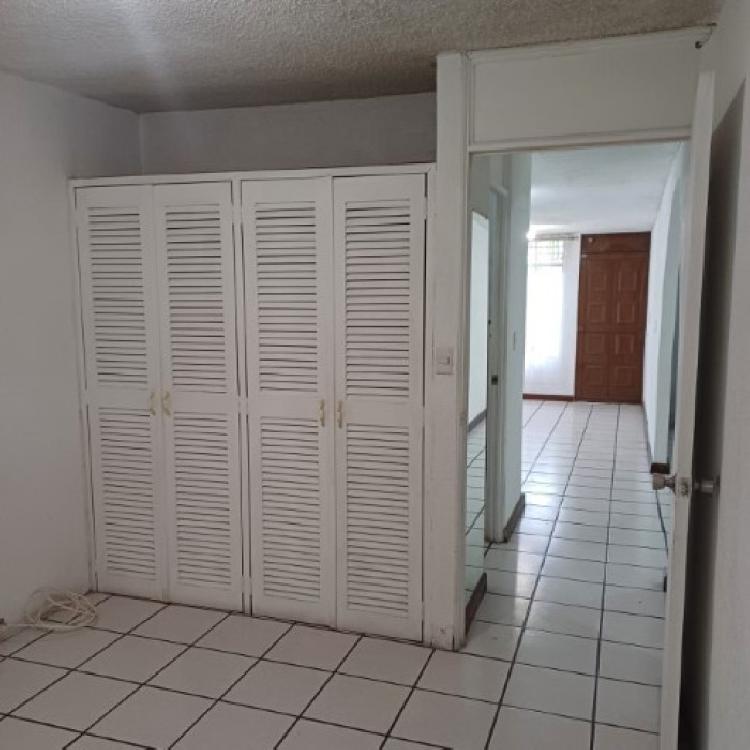 Casa en Renta Paisajes de San Cristóbal Zona 8 Mixco