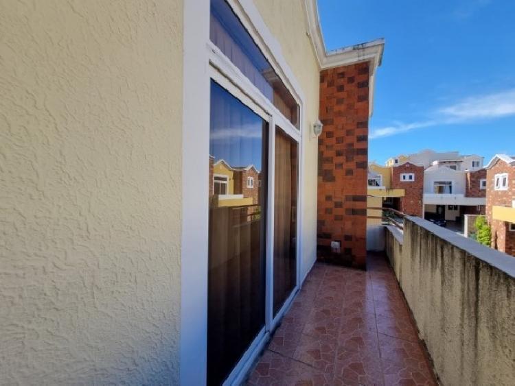 Casa en Venta en Quinta Los Encinos Zona 7 Mixco