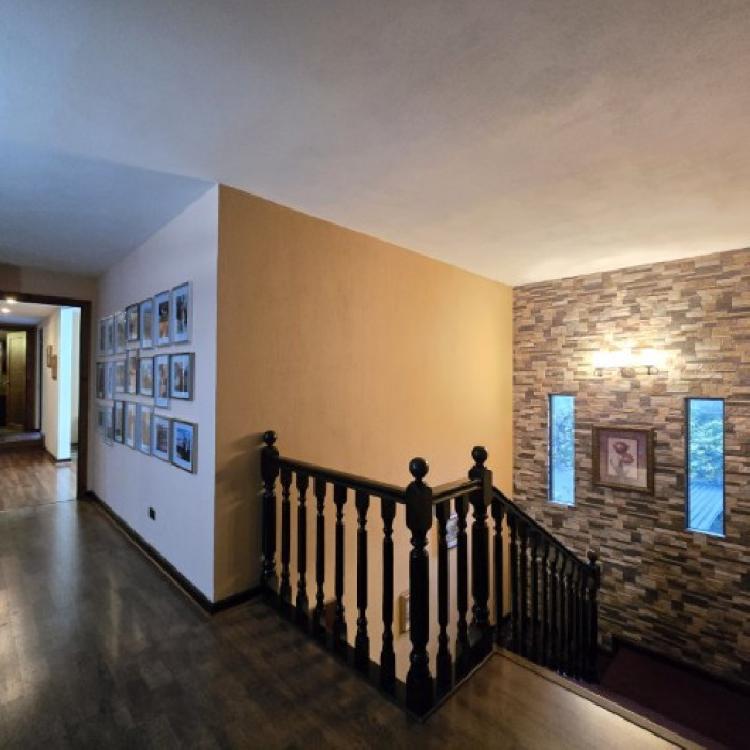 Casa en Venta en Condominio sobre Bulevar San Cristobal