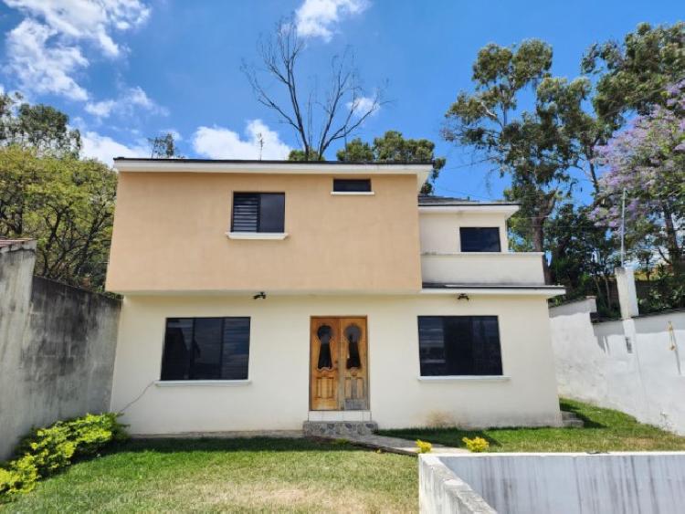 Casa en Venta Pinares de San Cristóbal