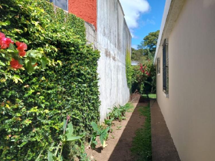 Casa en Renta Zona 16, Colonia Lourdes, con garita