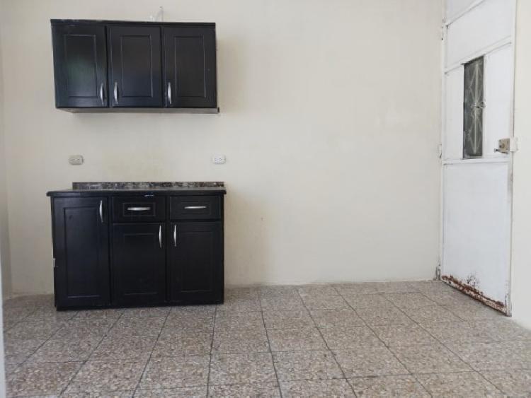 Apartamento en alquiler Zona 11 cerca de Tikal Futura