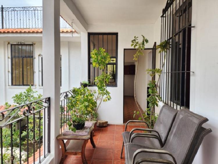 Casa en Venta para Comercio en Santa Lucia Milpas Altas