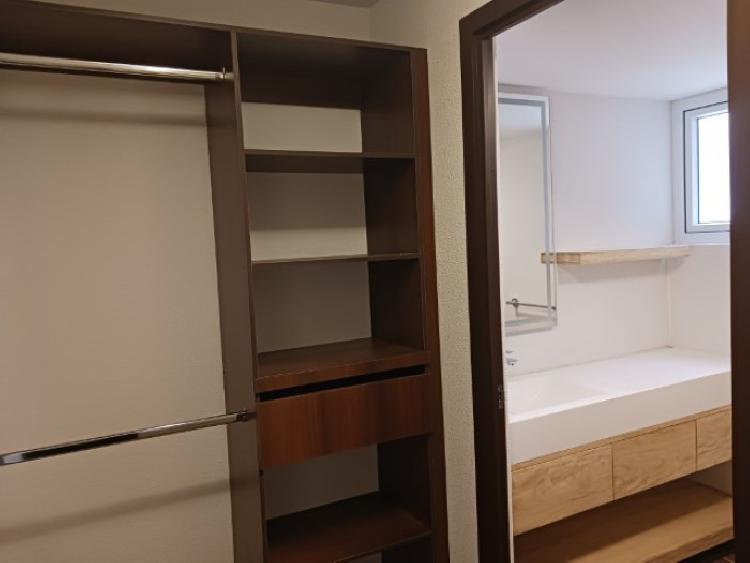 Apartamento nuevo en renta en Senderos Zona 16 Ciudad 