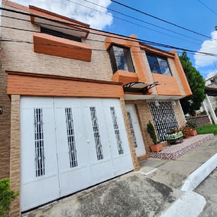 Casa en Venta Lomas del Sur San José Villa Nueva