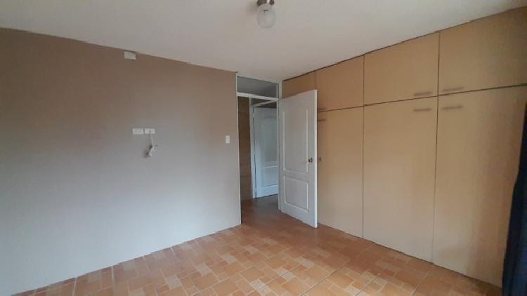 Apartamento en Renta Zona 10 Ciudad, con 2 balcones