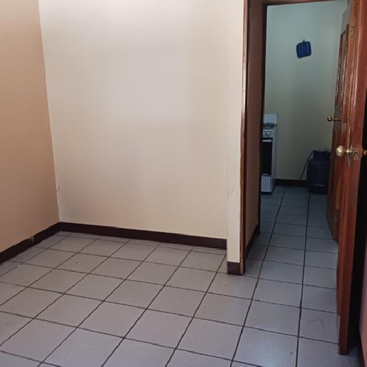 Apartamento en Renta Zona 11 Colonia Miraflores