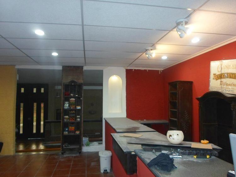 LOCAL COMERCIAL EN RENTA EN BOULEVARD SAN CRISTOBAL 