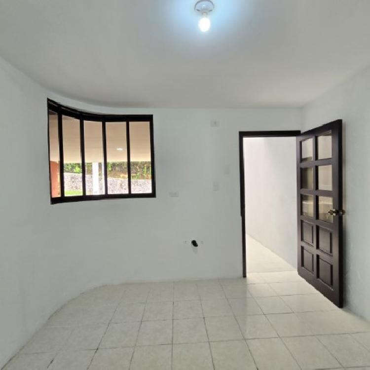 Casa en Venta Zona 1 de Mixco, Las Hojarascas