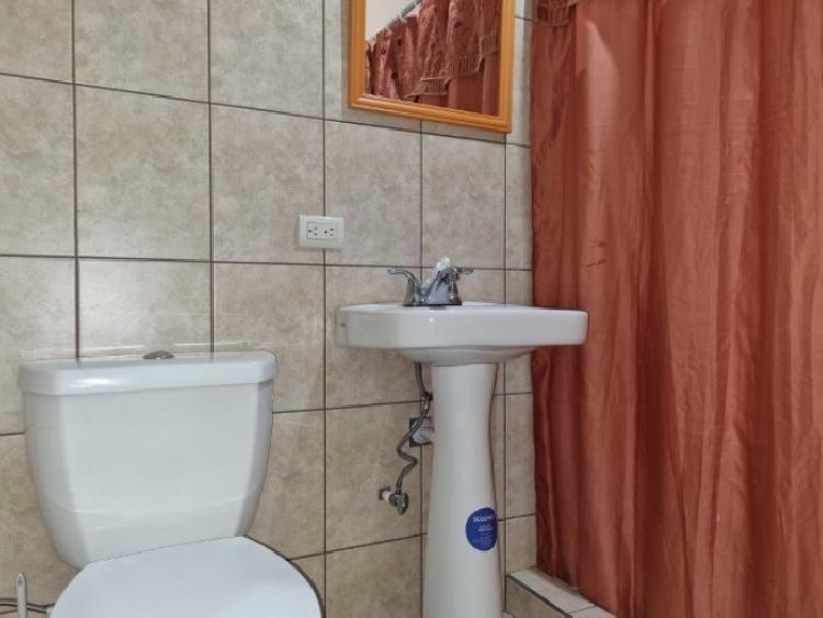 Casa en Venta Villa Nueva, colonia con garita