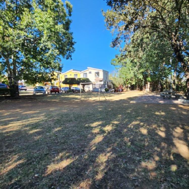 Casa en Renta en Condominio sobre Bulevar San Cristóbal