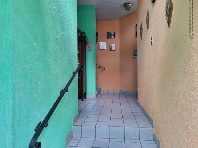 Casa en Venta San Cristóbal con amplio terreno