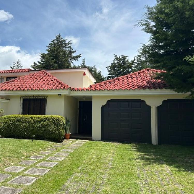 Casa Amueblada en Renta Hacienda Country Club
