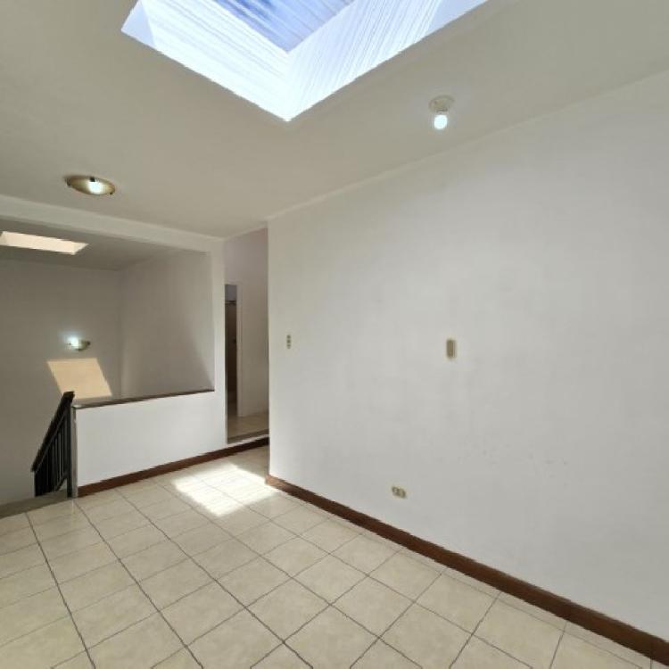 Casa en Renta San Cristóbal A-1 por Bulevar Principal