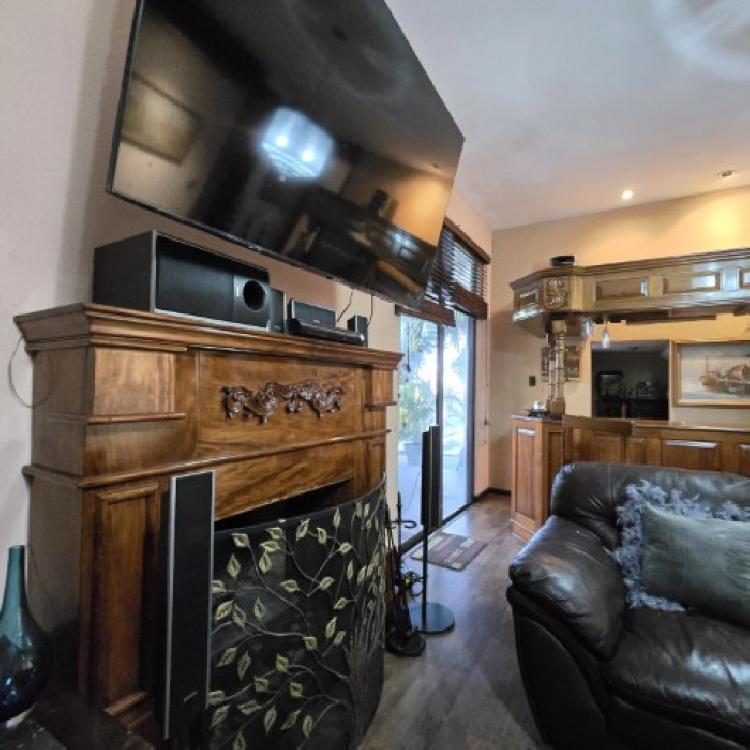 Casa en Venta en Condominio sobre Bulevar San Cristobal