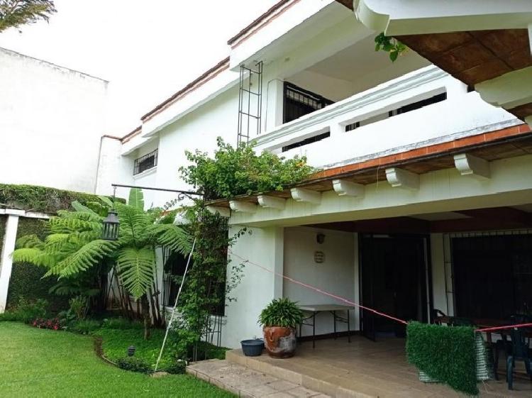 Casa en Venta San Cristóbal, amplio jardín y balcón