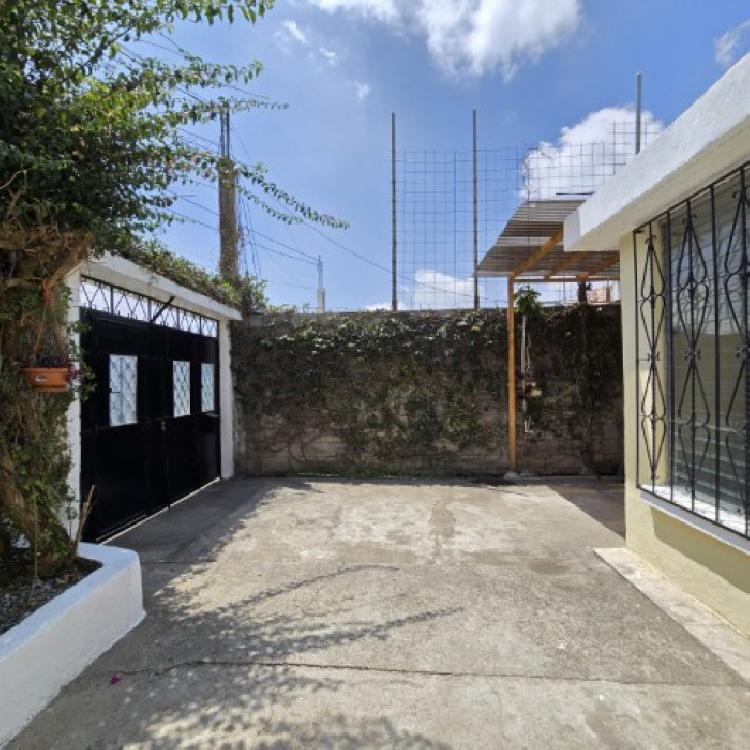 Casa en Renta San Cristóbal, ideal para oficina
