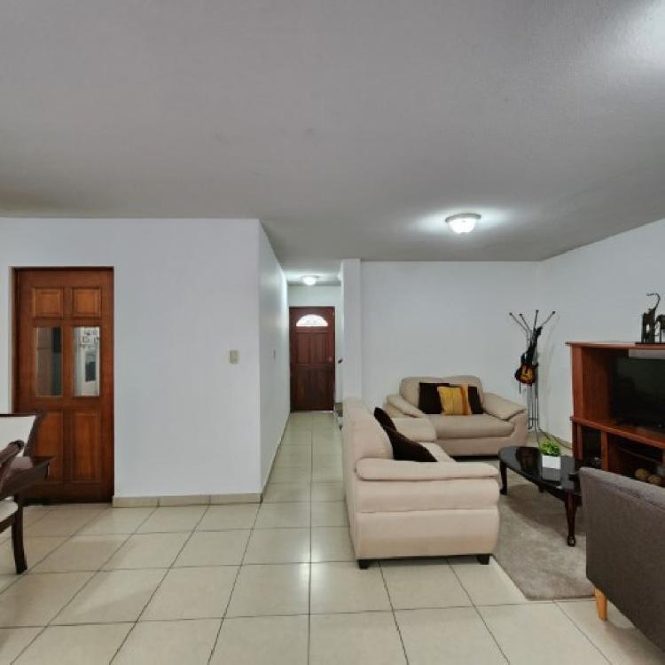 Casa en Venta San Cristóbal en Bulevar Principal