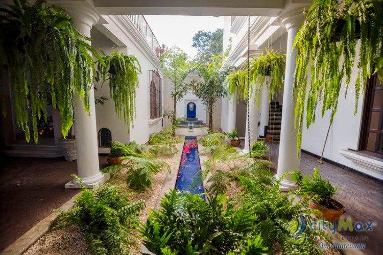 Astonishing house for sale in Antigua Guatemala