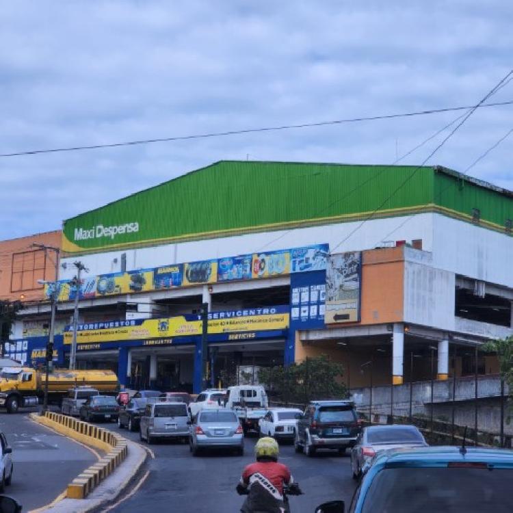 Local Comercial en Venta Plaza San Rafael Zona 18