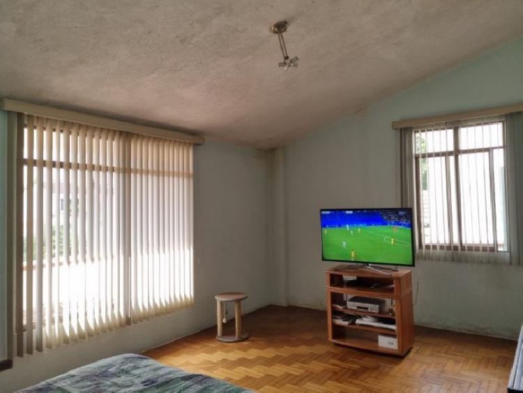 Casa en Venta Las Majaditas, acceso por Zona 11 Charcas