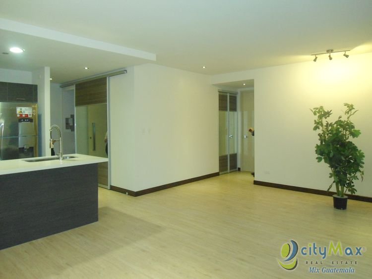 Apartamento en Renta Zona 10 Edificio Veinti4