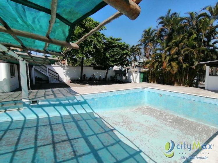 Hotel en Venta Puerto San José, Excelente Ubicación 