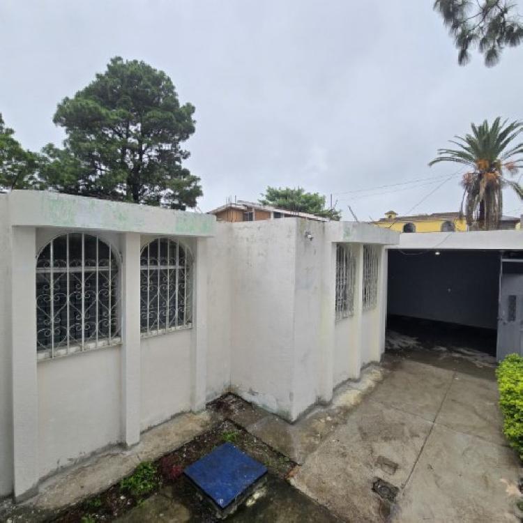 Casa en Venta Sector B 1 de San Cristobal Zona 8 Mixco