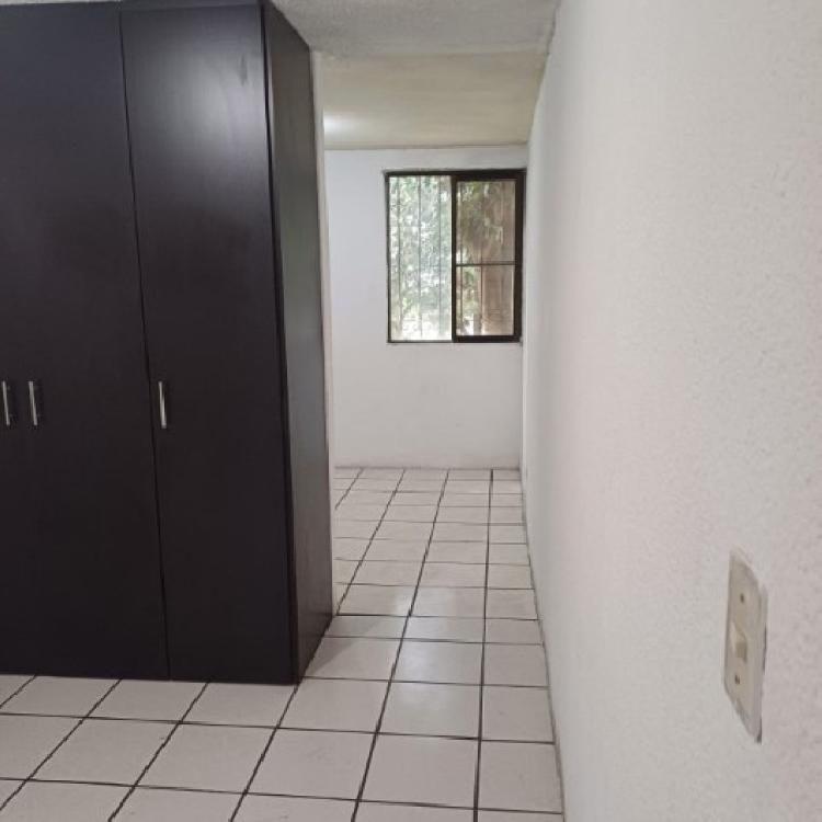 Casa en Renta Paisajes de San Cristóbal Zona 8 Mixco