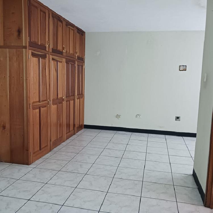 Casa en Renta en Boulevard San Nicolás Zona 4 Mixco 