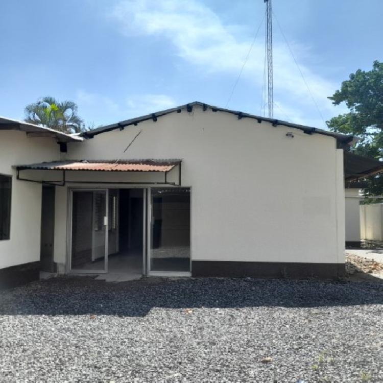 Casa para Uso Comercial en Venta Villa Nueva