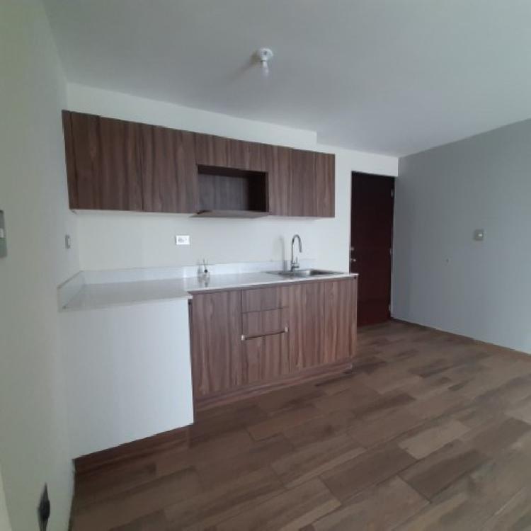 Apartamento en Renta en Zona 2 de Mixco Torre Zentia