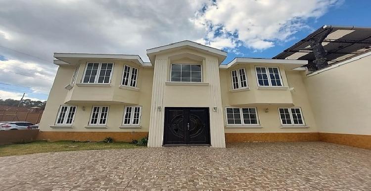 Casa en Venta en Arcos de Santa María Sacatepéquez