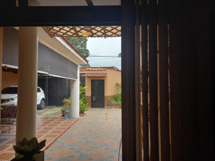 Casa en Venta San Cristóbal en colonia con garita