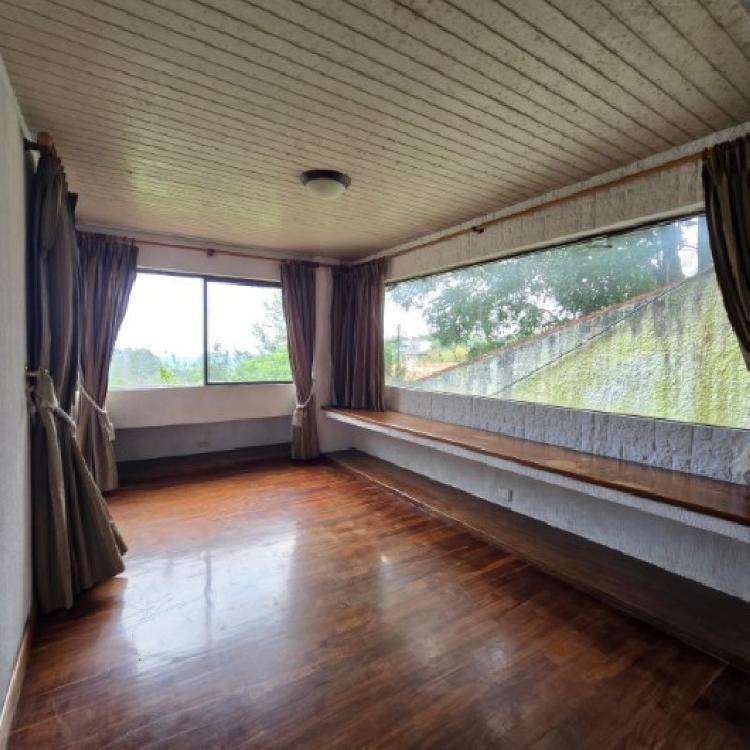 Casa en Venta en Montebello, Carretera a El Salvador