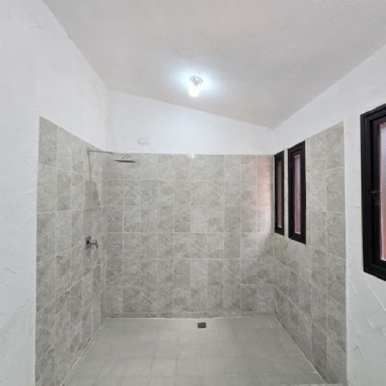 Casa en Venta Zona 1 de Mixco, Las Hojarascas