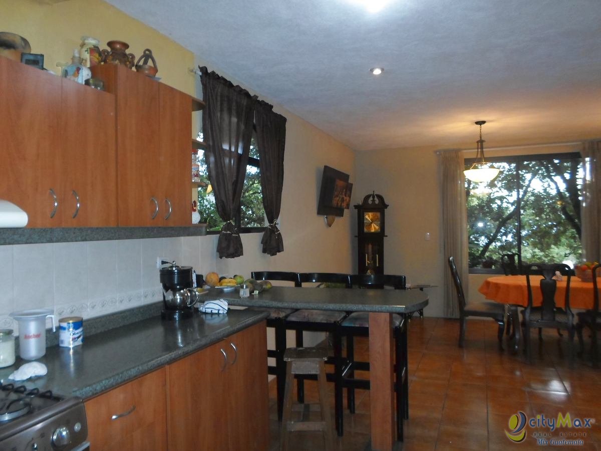 CASA EN VENTA EN LAS HOJARASCAS ZONA 1 MIXCO