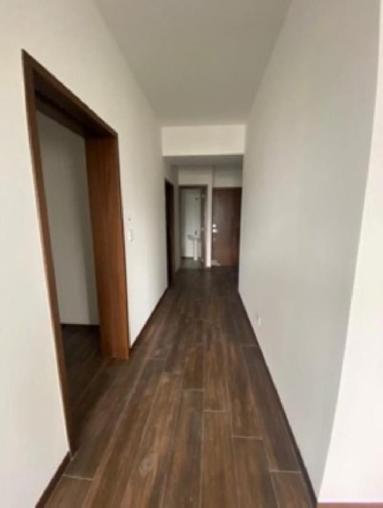 Apartamento en Venta y Renta Zona 10, Ciudad Guatemala