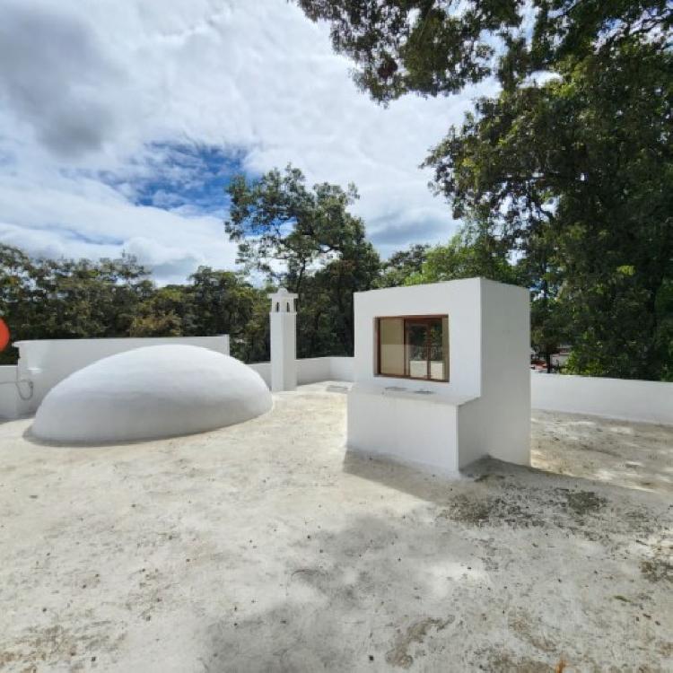 Casa amplia y con jardín en Renta, Labor de Castilla II