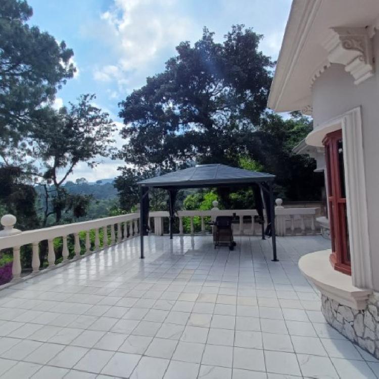 Casa en venta en El Encinal Zona 7 Mixco Guatemala