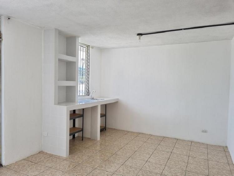 Apartamento en Renta en Segundo Nivel en San Cristóbal 