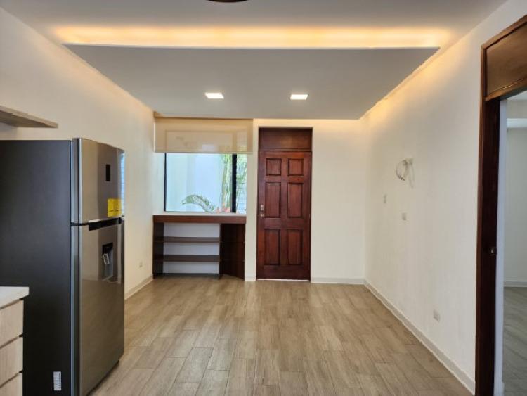 Apartamento de 1 habitación en Renta Zona 16 La Montaña