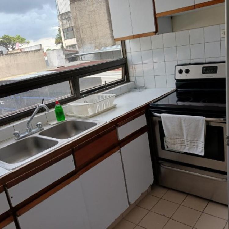 Apartamento Amueblado en Renta Zona 9 Ciudad Guatemala