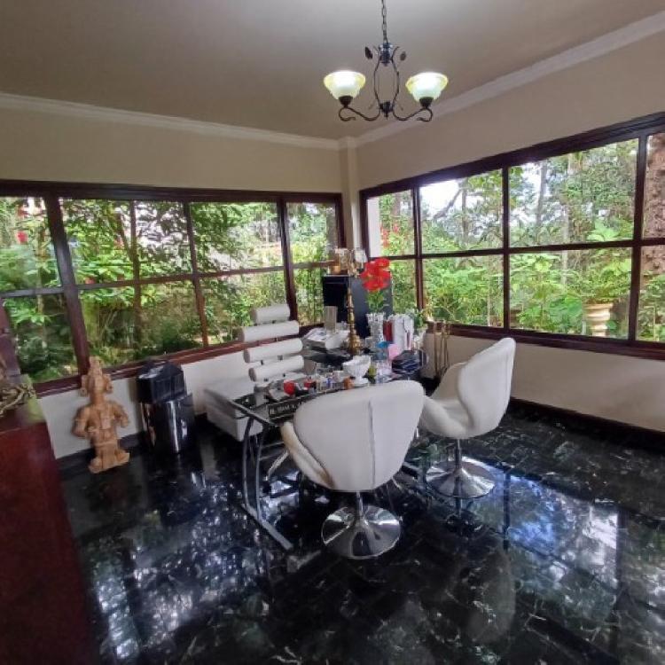 Casa en venta en El Encinal Zona 7 Mixco Guatemala