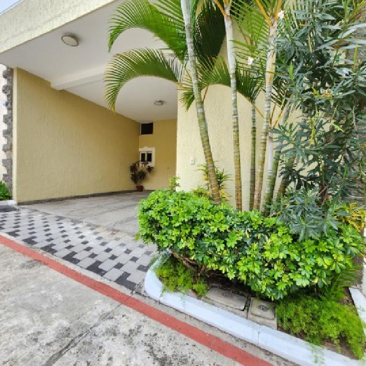 Casa en Venta San Cristóbal en Bulevar Principal