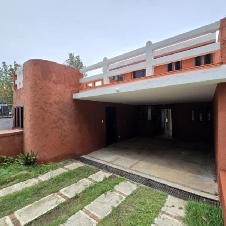 Casa en Venta Zona 1 de Mixco, Las Hojarascas