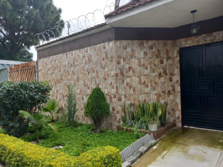 Casa en Venta San Cristóbal en colonia con garita