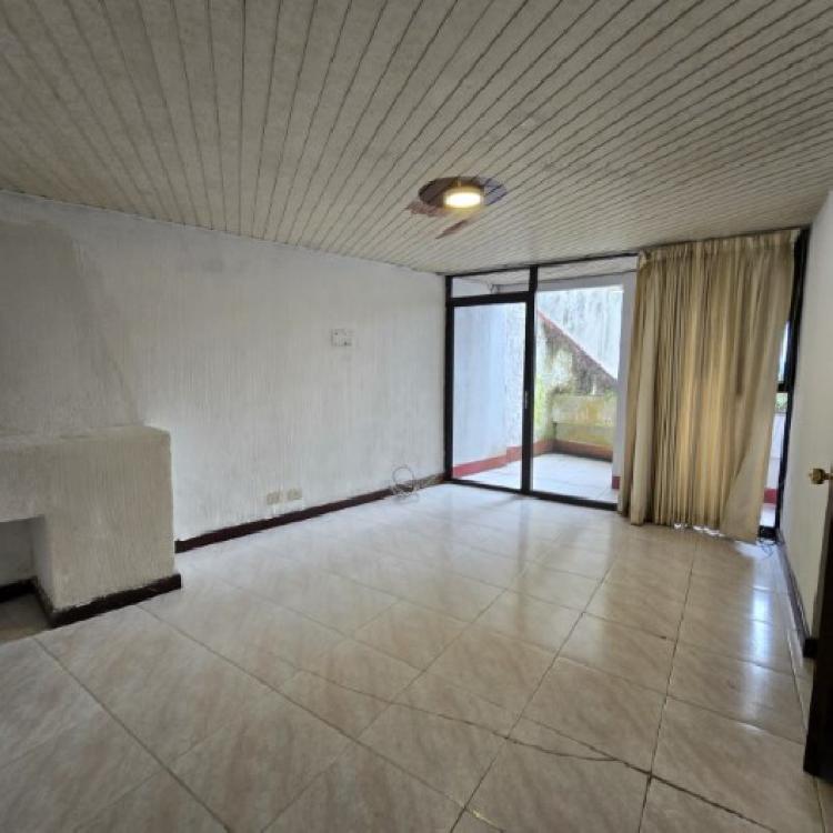 Casa en Venta en Montebello, Carretera a El Salvador